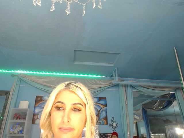 adrianna_fox