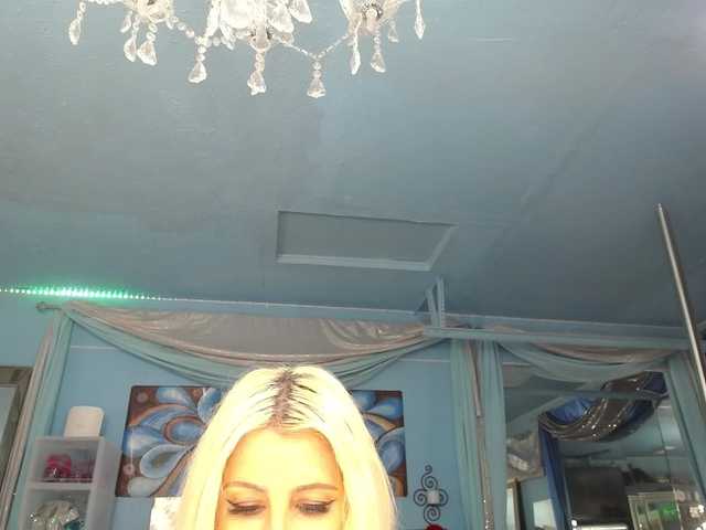 adrianna_fox