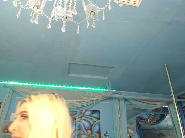 adrianna_fox