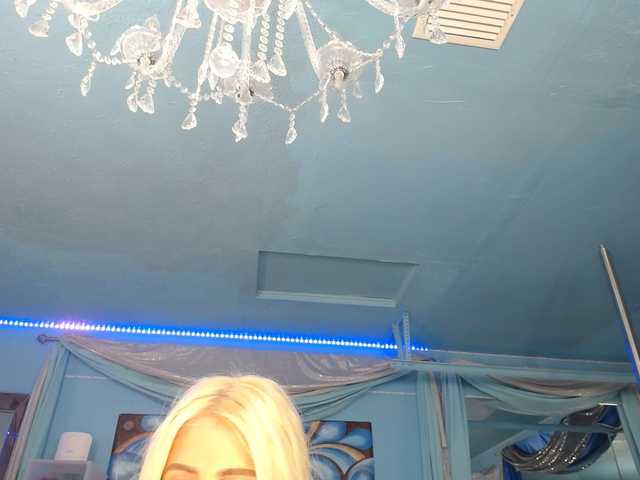 adrianna_fox