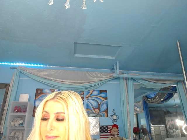 adrianna_fox live cam
