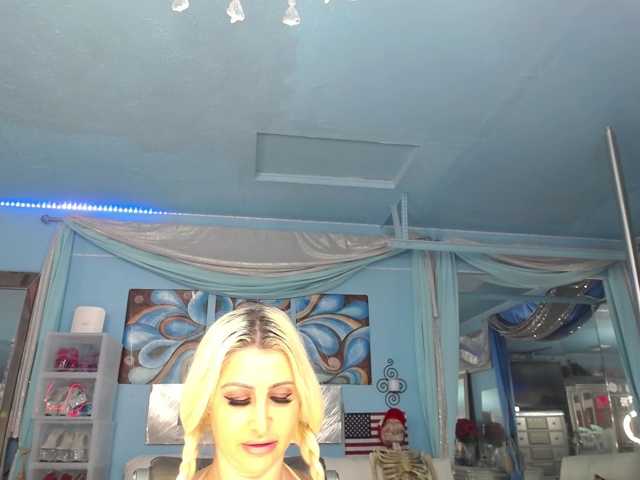 adrianna_fox