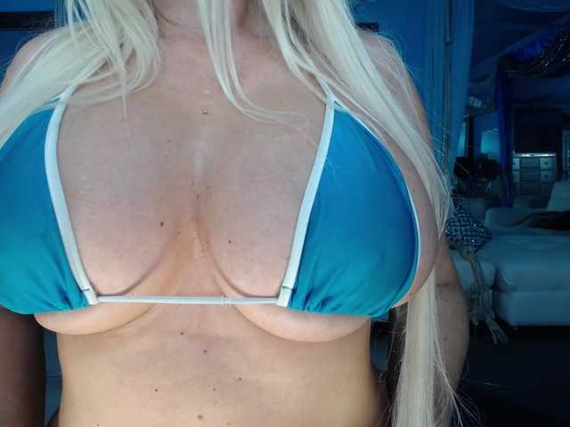 adrianna_fox