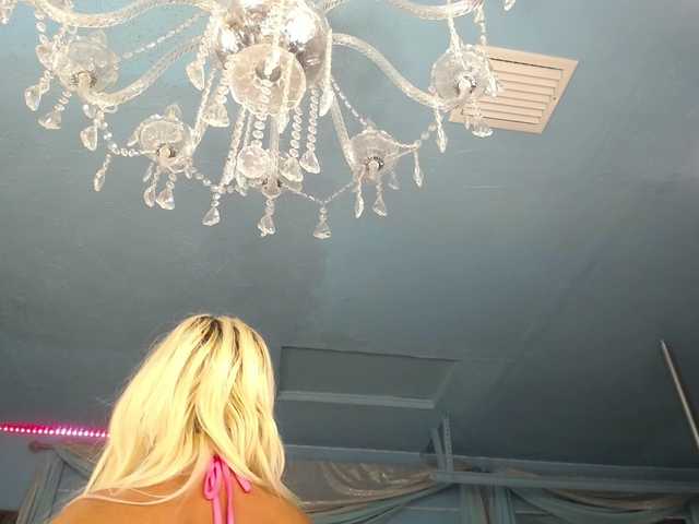 adrianna_fox live cam on BongaCams