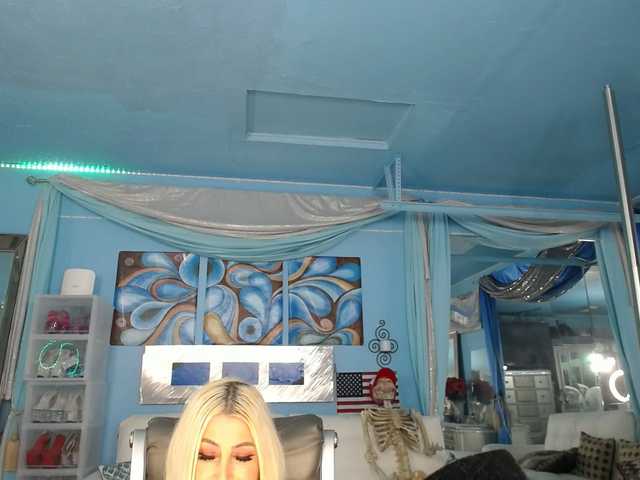 adrianna_fox