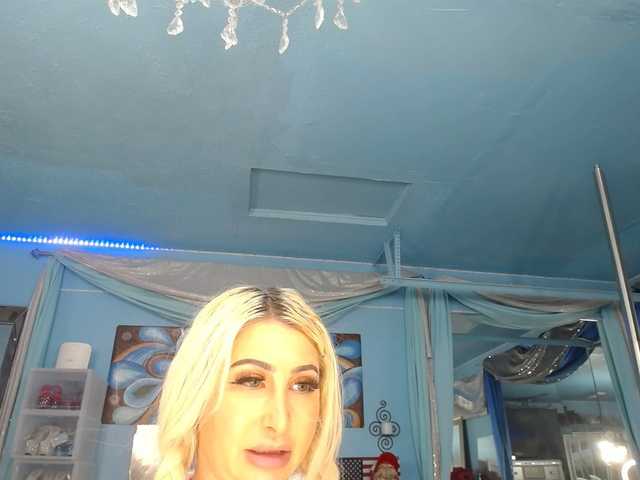 adrianna_fox
