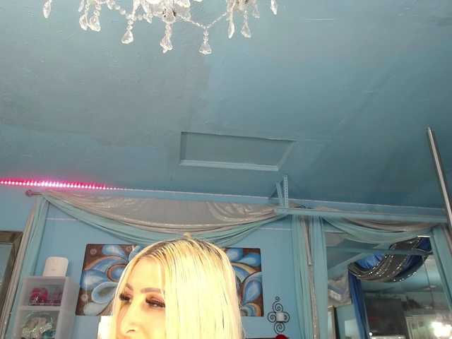 adrianna_fox
