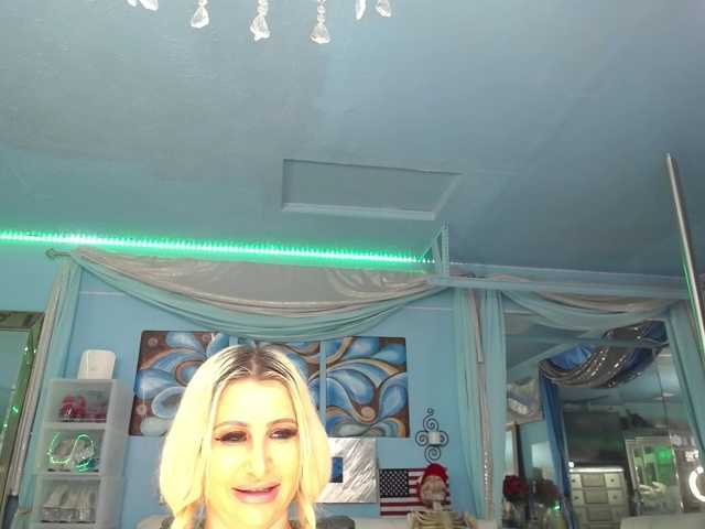 adrianna_fox