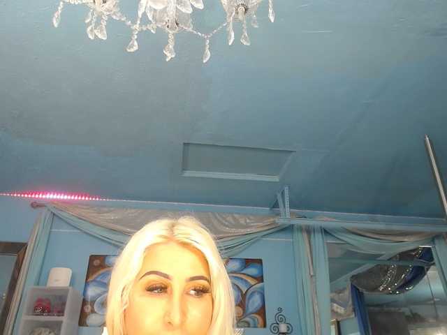 adrianna_fox