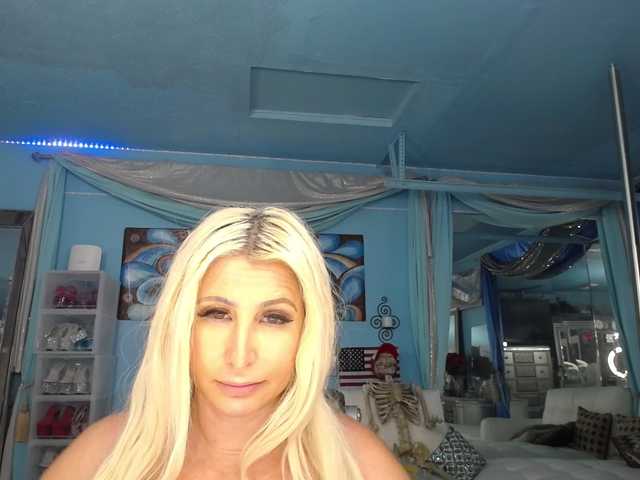 adrianna_fox