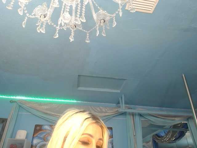 adrianna_fox