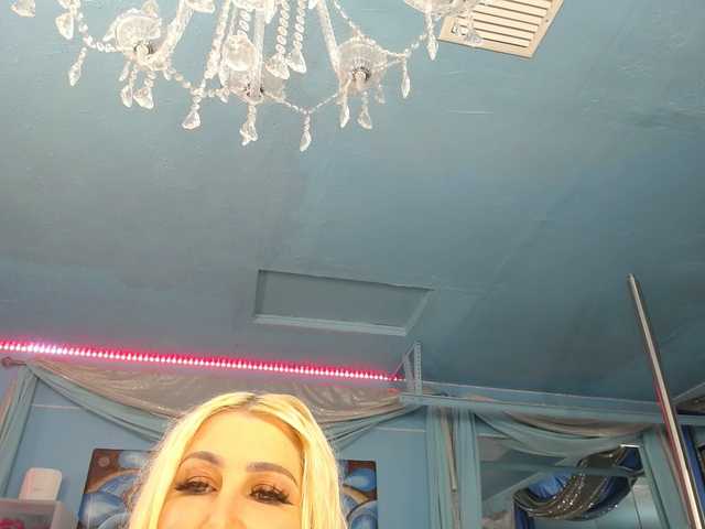 adrianna_fox