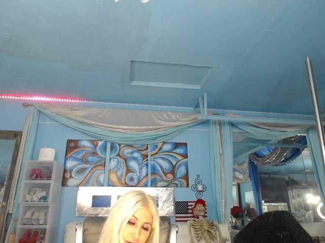 adrianna_fox
