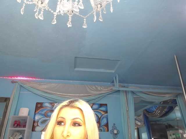 adrianna_fox live cam preview