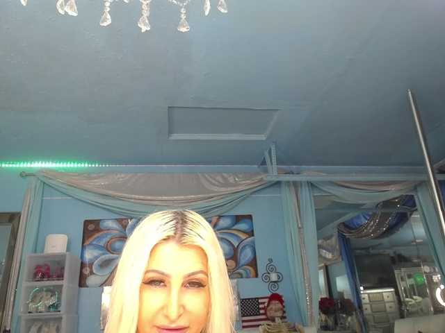 adrianna_fox
