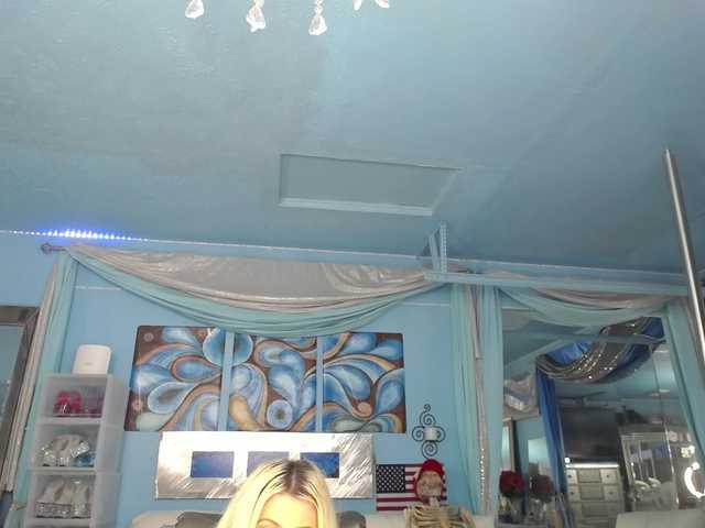 adrianna_fox