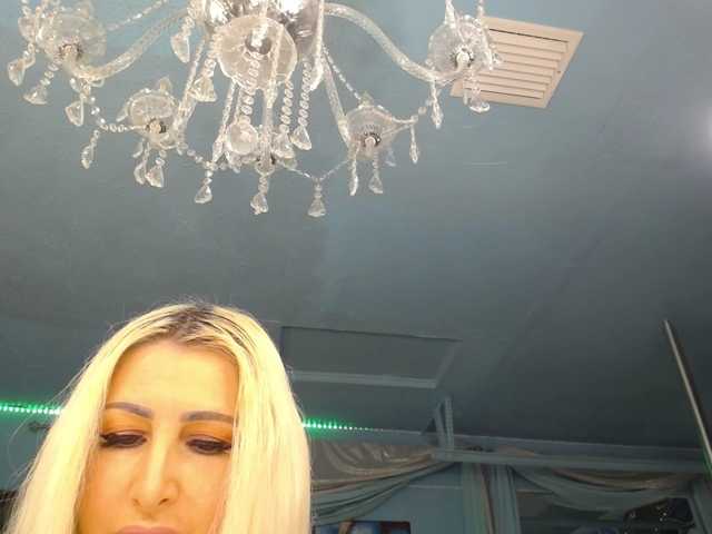 adrianna_fox