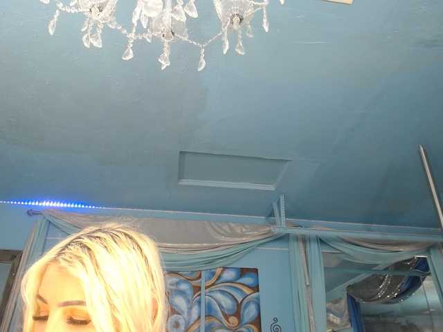 adrianna_fox