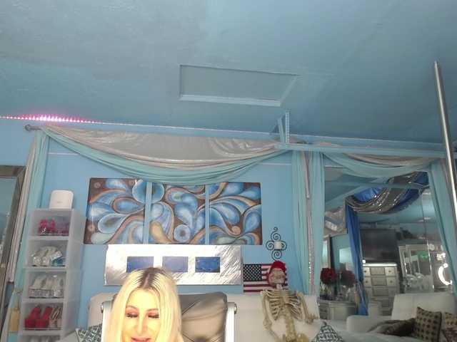 adrianna_fox live cam
