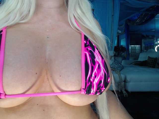 adrianna_fox