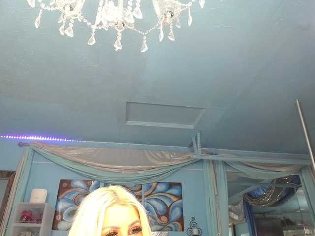 adrianna_fox