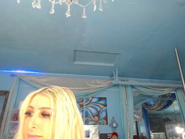 adrianna_fox