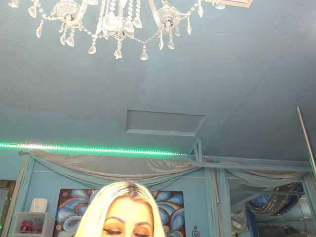 adrianna_fox live cam preview