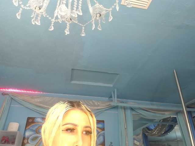adrianna_fox