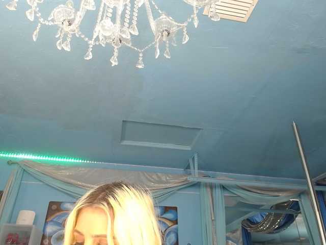 adrianna_fox