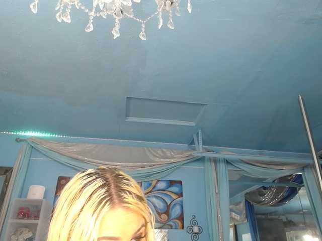 adrianna_fox