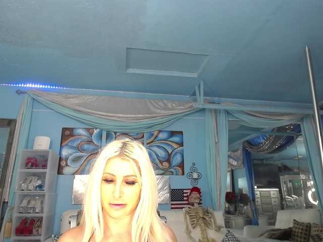adrianna_fox
