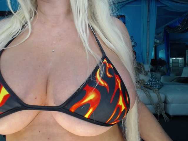 adrianna_fox