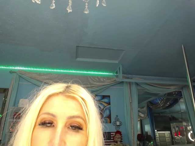 adrianna_fox