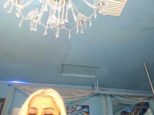 adrianna_fox
