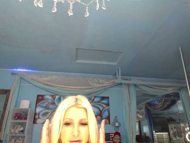 adrianna_fox