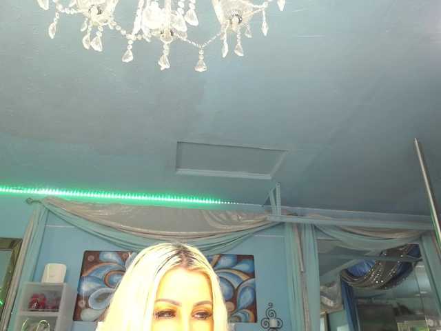 adrianna_fox live cam preview