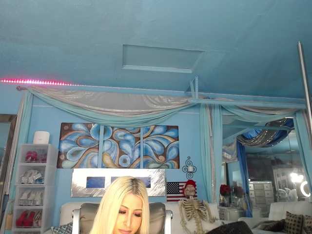 adrianna_fox