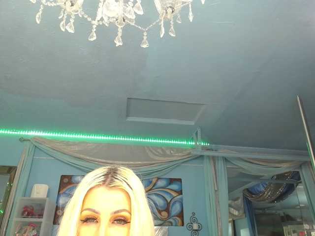 adrianna_fox