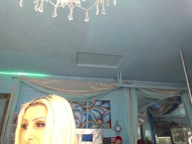 adrianna_fox