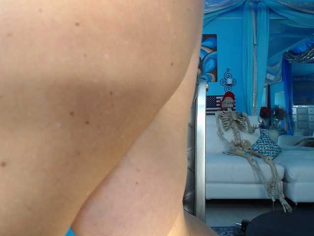 adrianna_fox