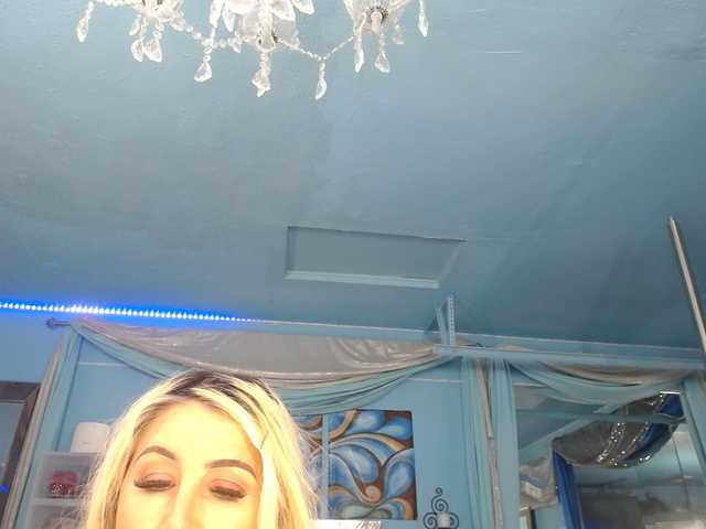 Preview of adrianna_fox