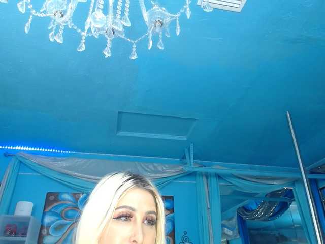 adrianna_fox