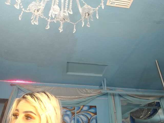 adrianna_fox live sex show