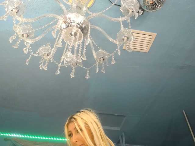 adrianna_fox