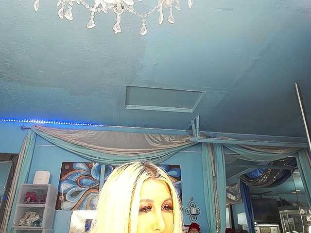 adrianna_fox live cam on BongaCams