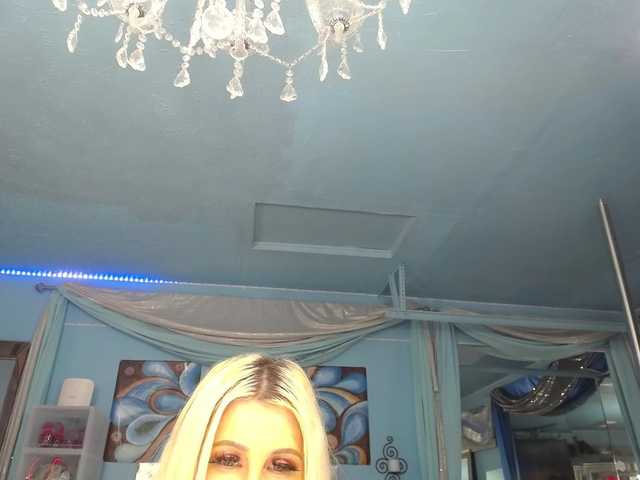 adrianna_fox