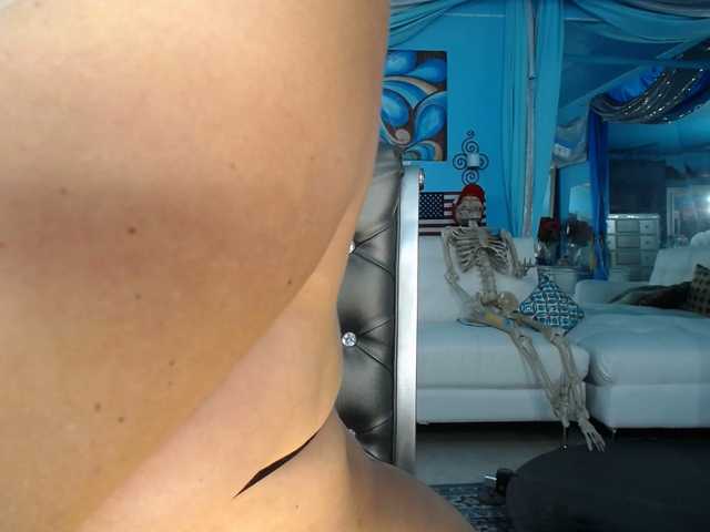adrianna_fox