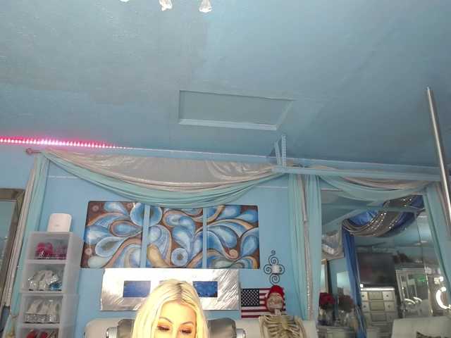 adrianna_fox