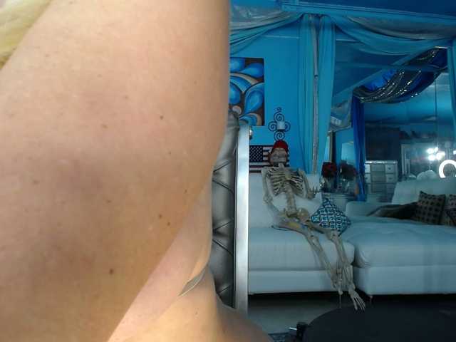 adrianna_fox live sex