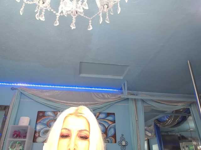 adrianna_fox